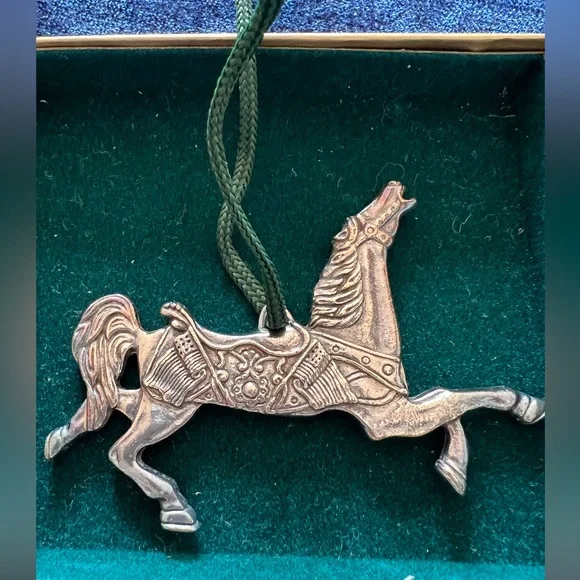 Reed & Barton 1992 Carousel Horse Ornament 5th Edition - Picture 6 of 6